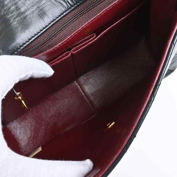 Chanel Lambskin Matelasse Here Mark Chain Shoulder Bag Black - Picture 6 of 9